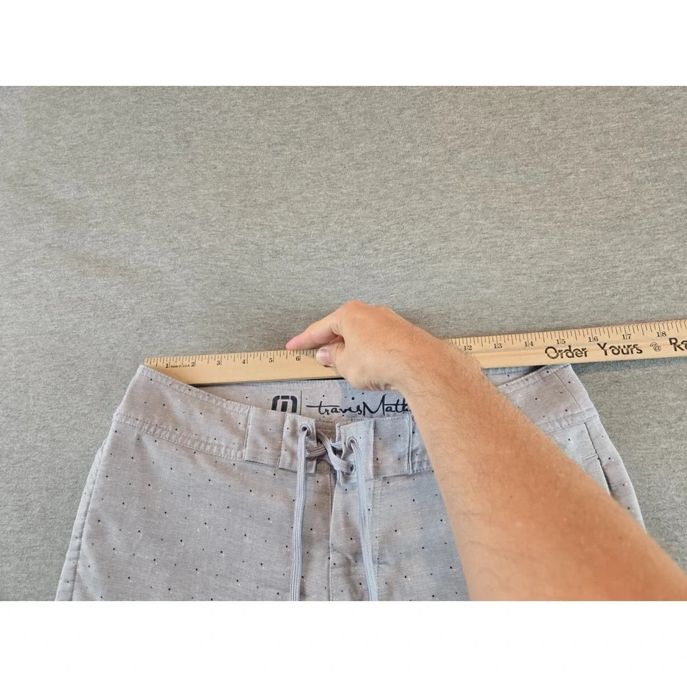 Travis Mathew Buff Buddy Boardshorts‎ Mens 30 Heather Gray Sleet Beach Surf